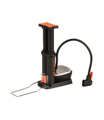 Pompa auto de picior EvoTools, 2 pistoane, 8 bar / 120 psi
